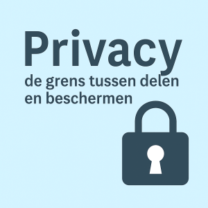 Illustratie over privacy met hangslot en tekst 'Privacy – de grens tussen delen en beschermen' op lichtblauwe achtergrond.
